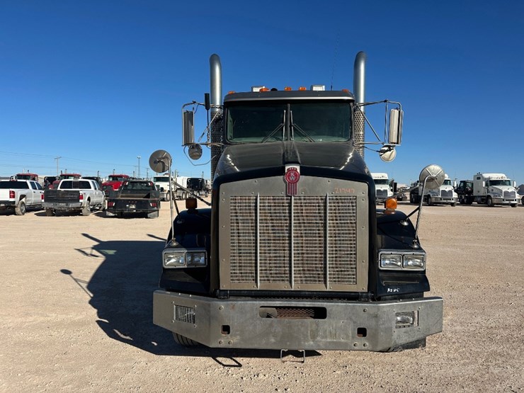 2009-kenworth-t800-image-2