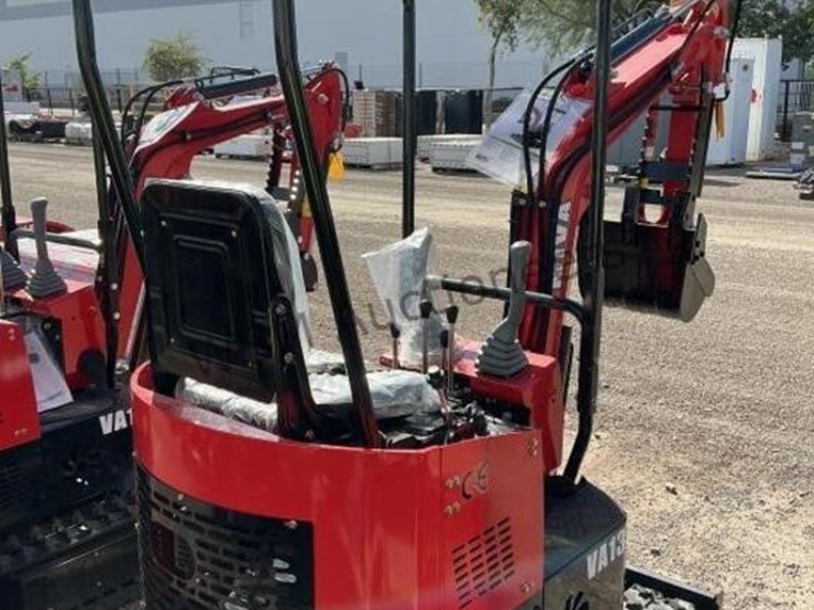 2025-miva-ba13-mini-excavator-image-4