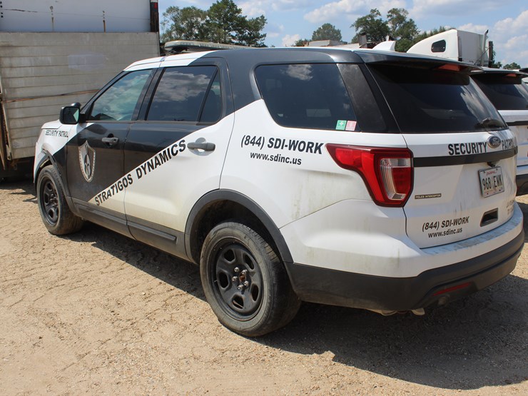 2016-ford-explorer-image-5