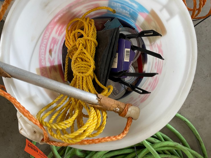 #7648-•-bucket-of-ropes-image-3