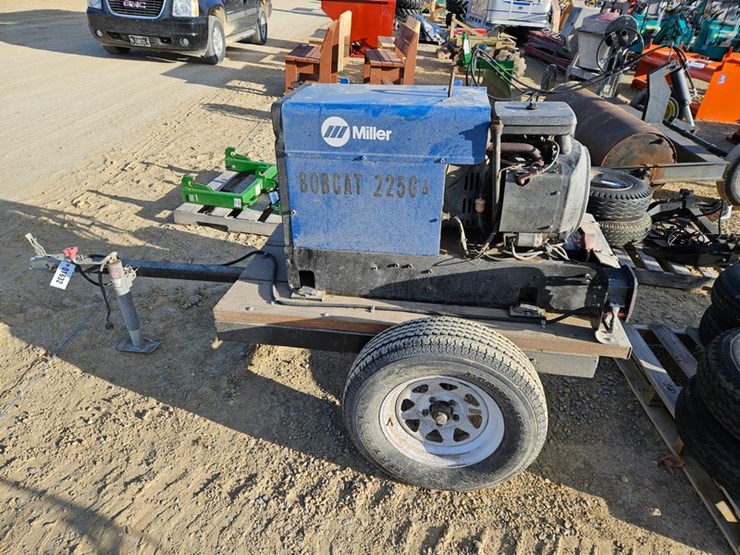 miller-bobcat-225g-image-18