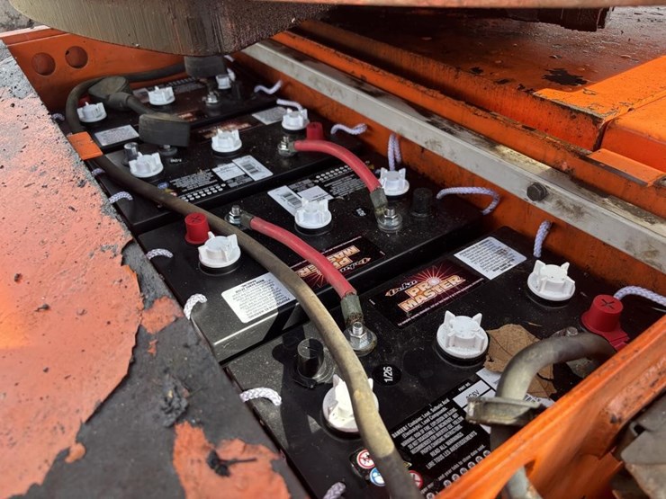 2007-jlg-e300aj-image-17