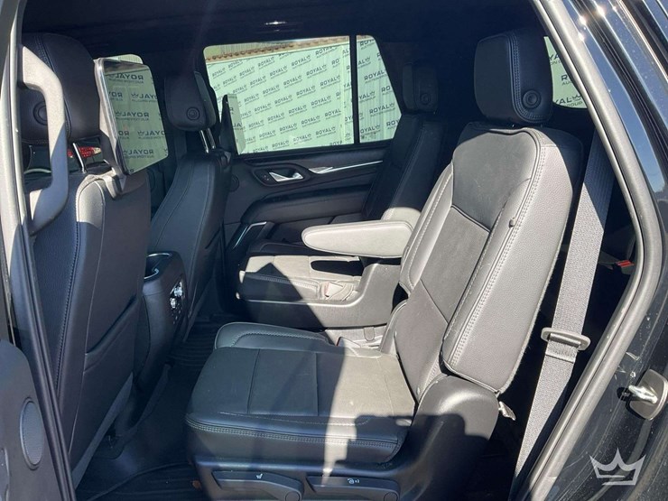 2024-gmc-yukon-denali-image-30