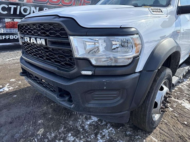 2021-dodge-ram-4500-image-8
