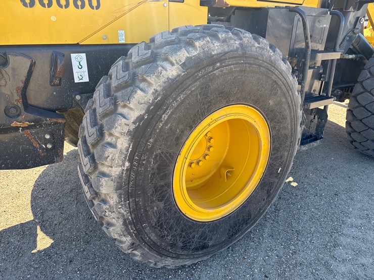 2023-komatsu-wa270-8-image-7