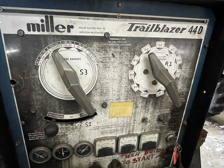 #7571-•-miller-electric-trailer-mount-welder-image-11