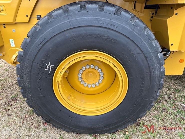 2026-caterpillar-926-image-19