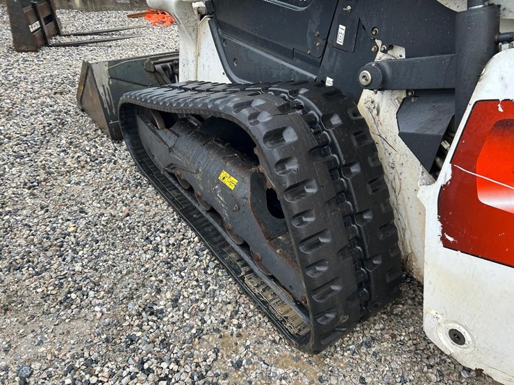 2022-bobcat-t76-image-17