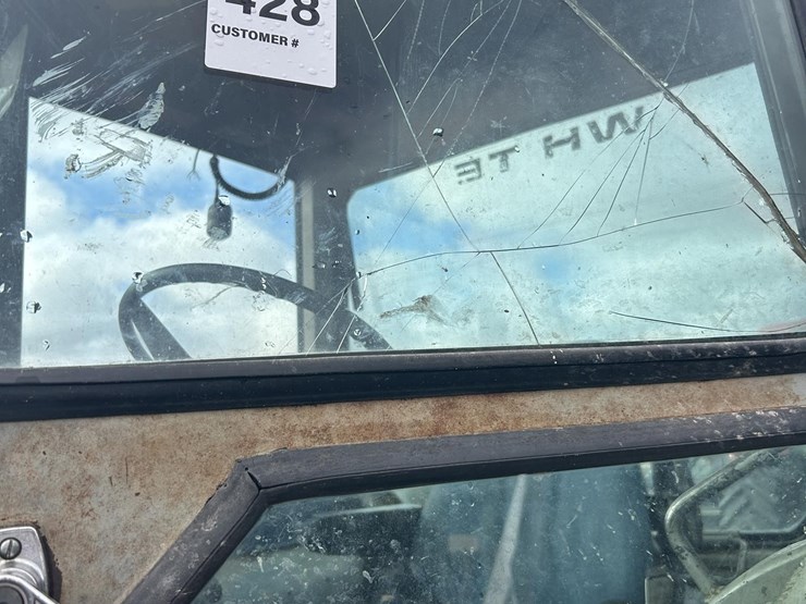 white-2-105-image-18