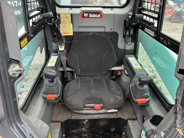 2022-bobcat-t76-image-19