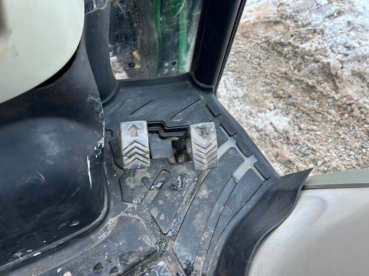 john-deere-4720-image-26