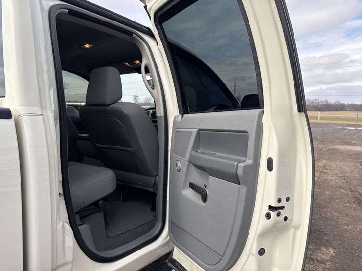 2007-dodge-ram-1500-image-17