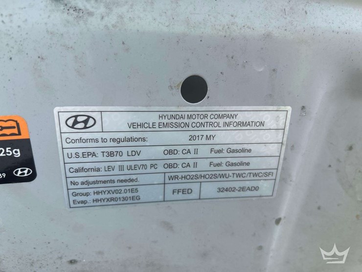 2017-hyundai-elantra-sedan-image-10