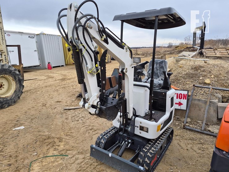 mini-excavator-9215-image-11