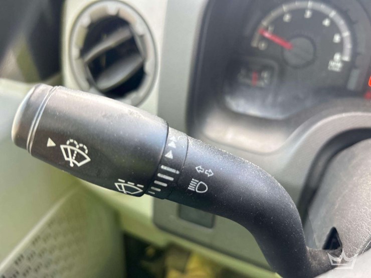 2011-ford-e350-image-14