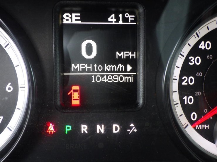 2015-dodge-1500-image-14