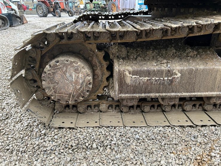 caterpillar-311c-image-10