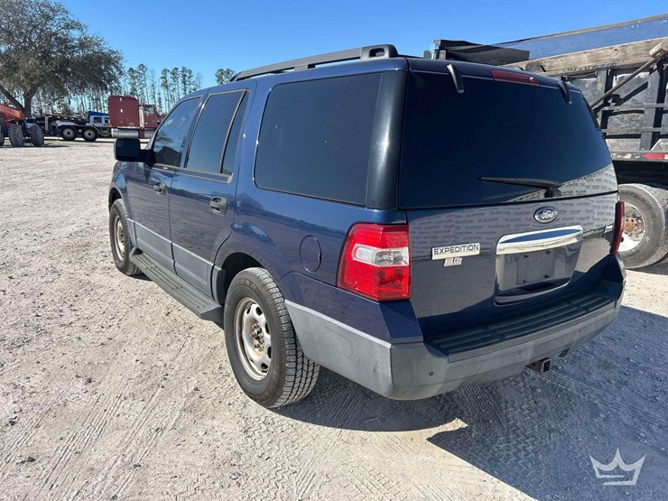 2012-ford-expedition-image-4