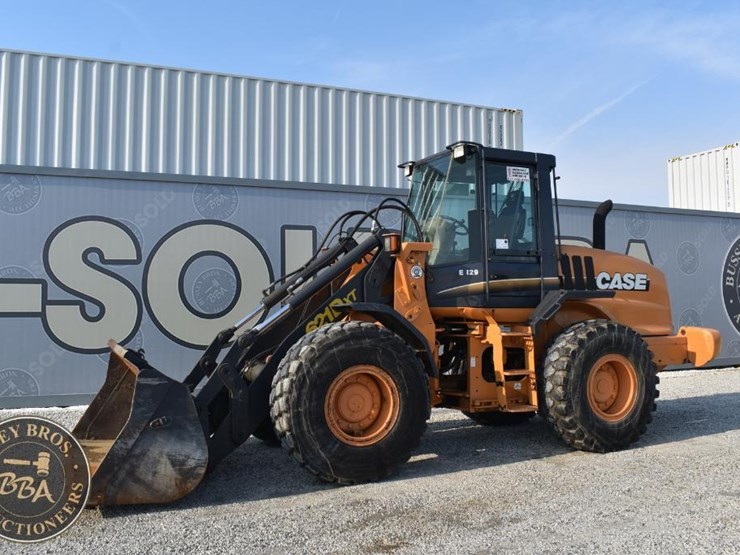 2003-case-621d-xt-image-3