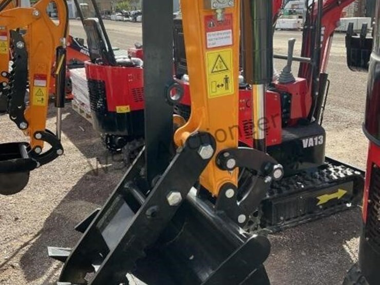 2025-miva-va20-mini-excavator-image-5