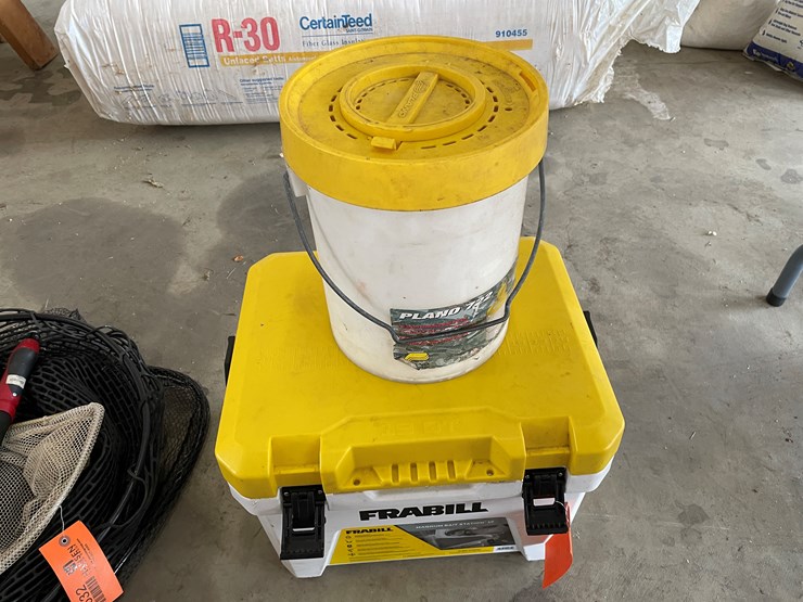 #7630-•-frabill-magnum-bait-station-image-1