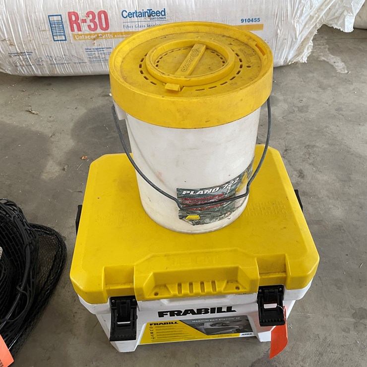 #7630 • Frabill Magnum Bait Station