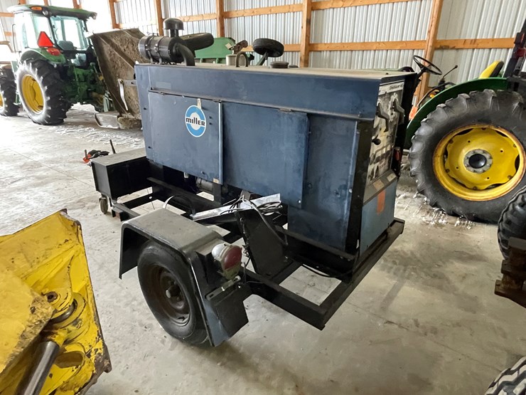 #7571-•-miller-electric-trailer-mount-welder-image-7