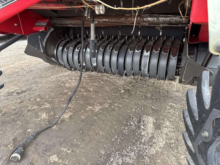 massey-ferguson-1745-image-11