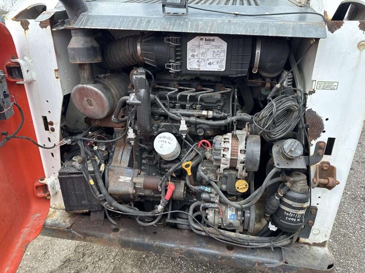 2019-bobcat-s550-image-13