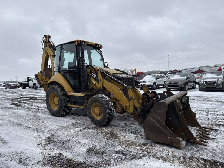 2013-caterpillar-420-image-6