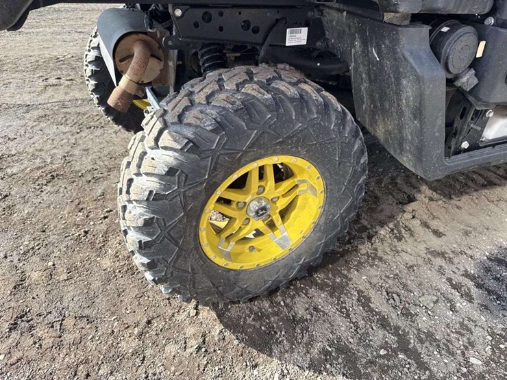 john-deere-gator-image-10