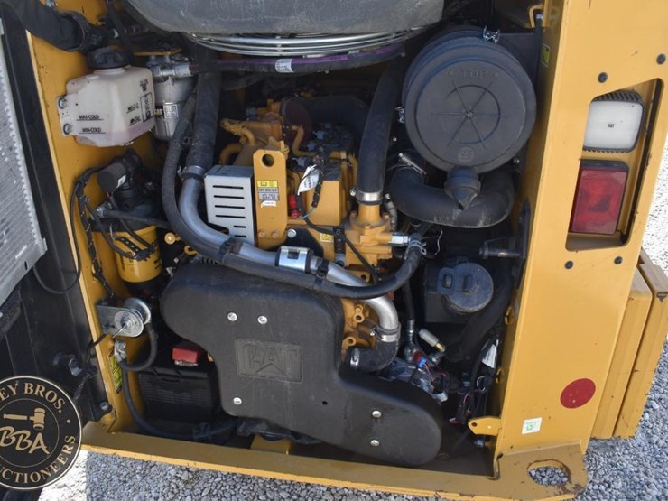 2022-caterpillar-259d3-image-36