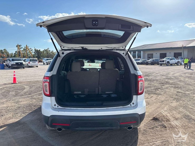 2015-ford-explorer-image-20