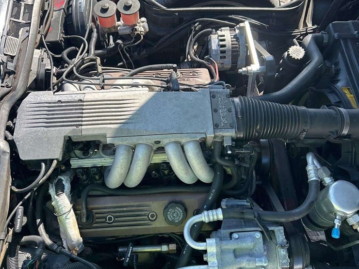 1989-corvette-convertible-image-7