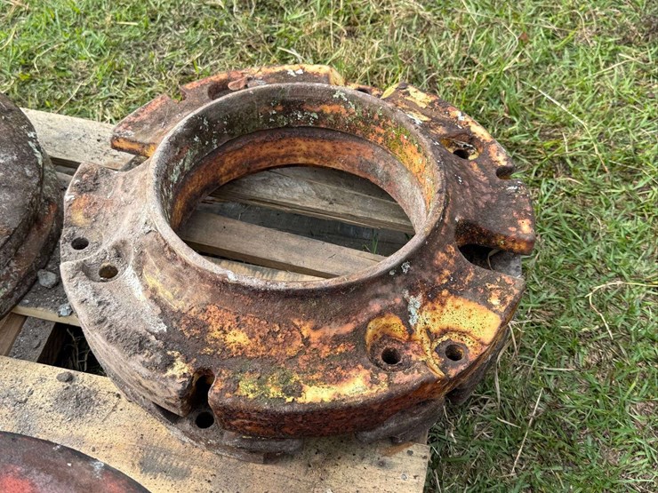 (4)-minneapolis-moline-rear-wheel-weights-image-3