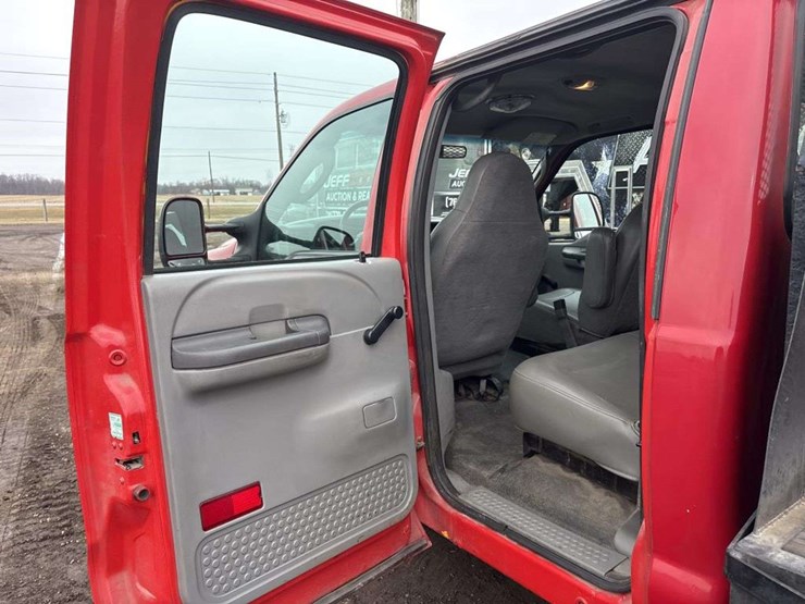 2004-ford-f350-image-14