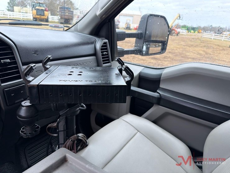 2019-ford-f350-xl-image-21