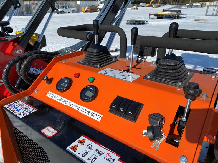 #5327-•-mms-mini-skid-steer-loader-image-10