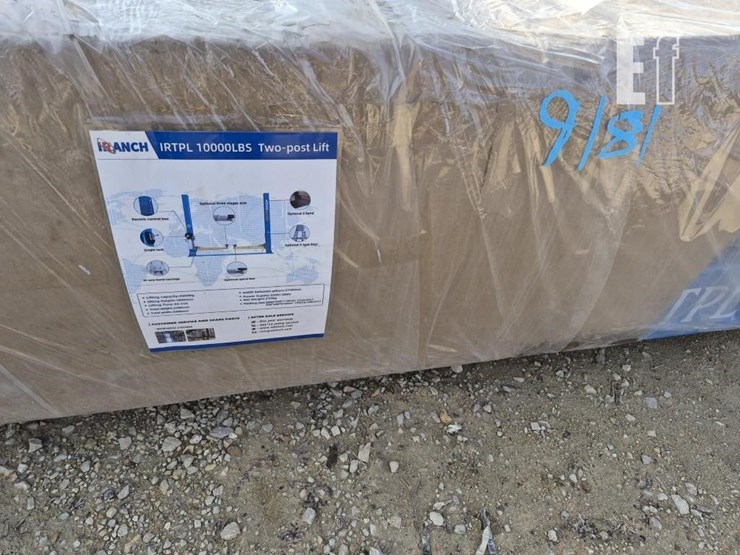 irlanch-two-post-10,000lb-lift-hoist-image-2