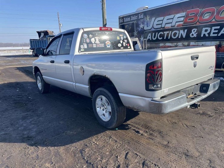 2005-dodge-ram-1500-image-3