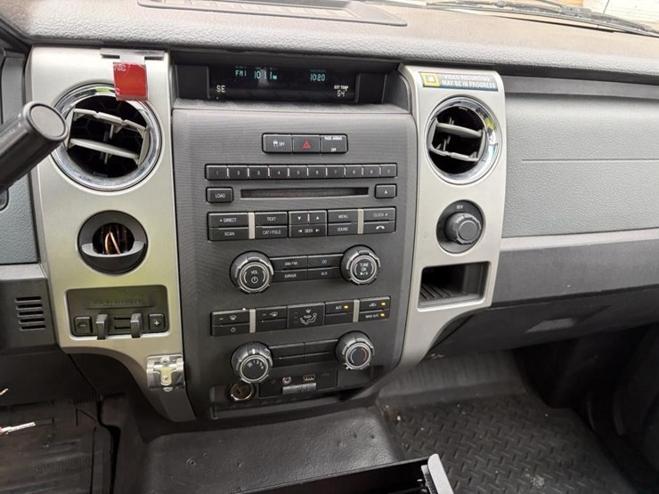 2011-ford-f150-xlt-image-16