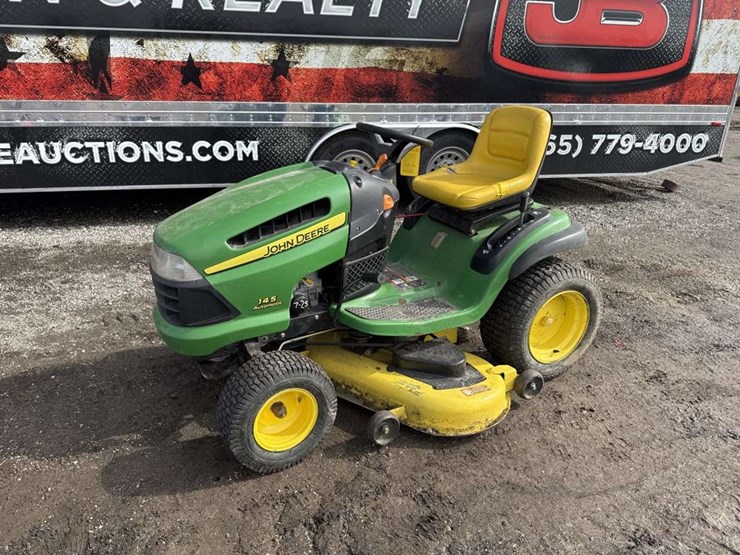 john-deere-145-image-1