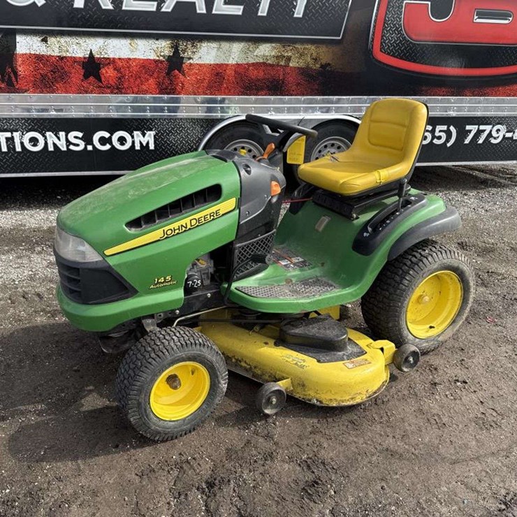 JOHN DEERE 145