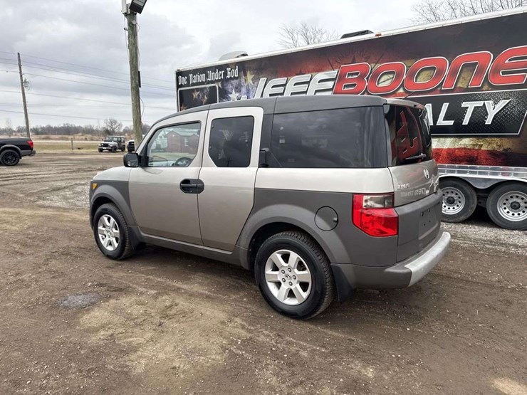 2004-honda-element-image-3