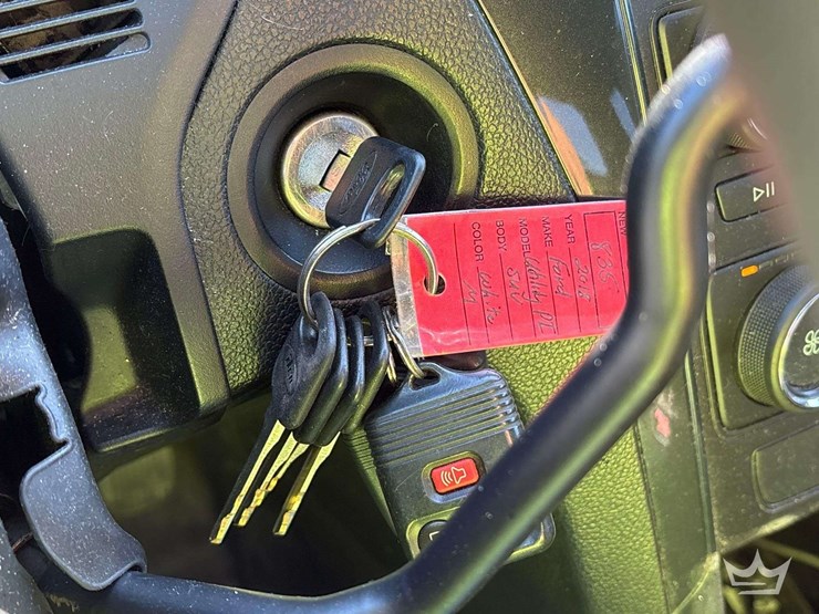 2018-ford-explorer-image-23