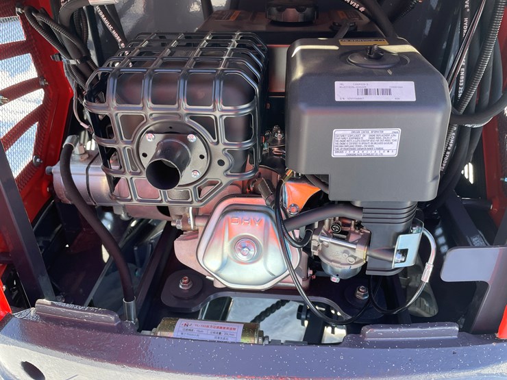 #5373-•-mx15rx-mini-excavator-image-12