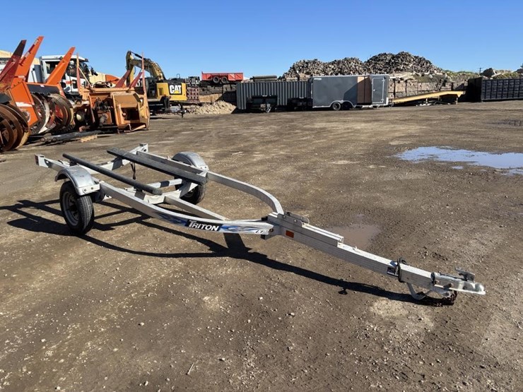 2016-triton-ltcwci-t-jetski-trailer-image-2
