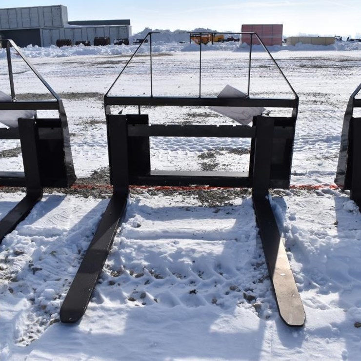 AGT INDUSTRIAL PALLET FORK ATTACHMENT 41847