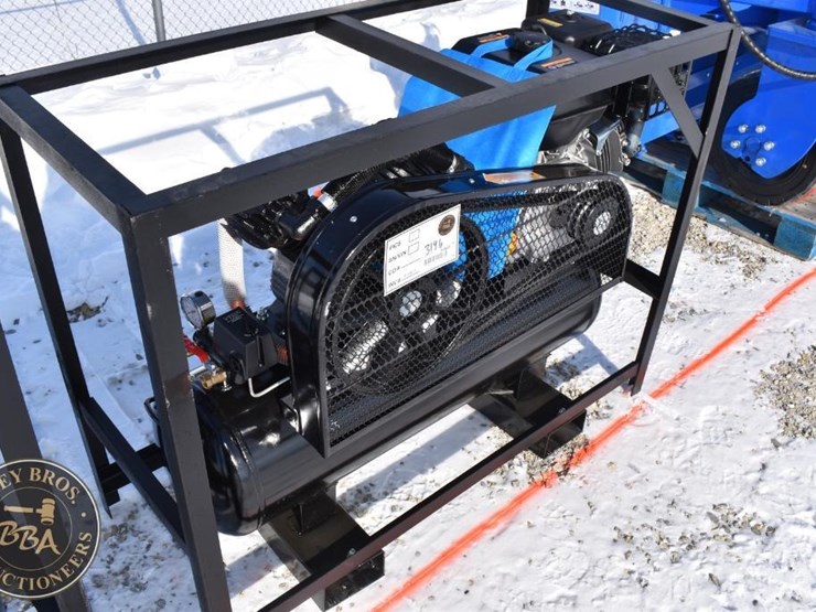 agt-industrial-air-compressor-41863-image-3