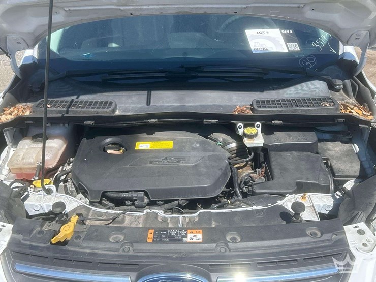 2016-ford-escape-image-8